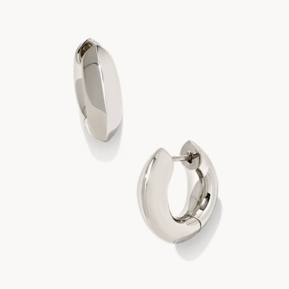 Mikki Metal Huggie Earrings in Silver - Picture 2 of 3